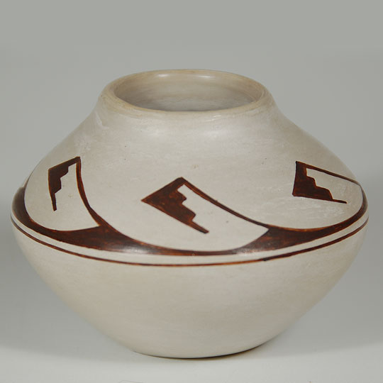 Joy Navasie Pottery - C3736J